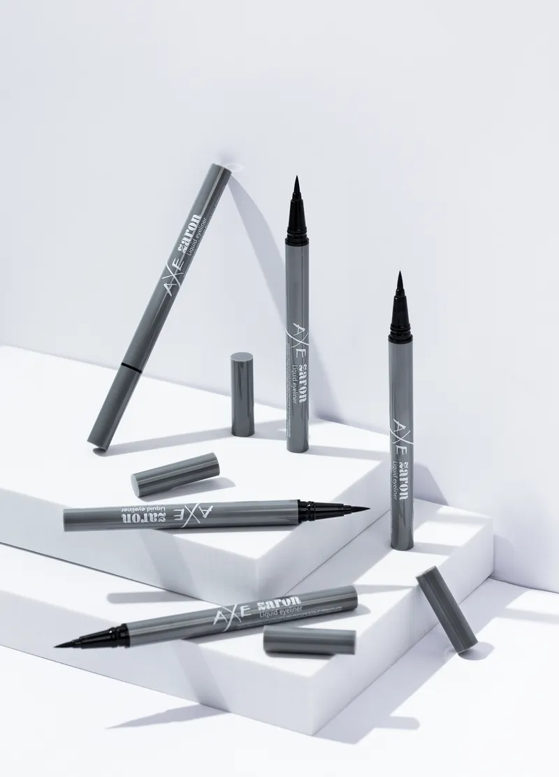 ZARON EYEZMATTAZ COLLECTION- Axe Liquid Liner