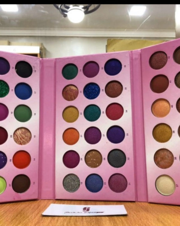 Adventure 54 Colour Eyeshadow Pallet